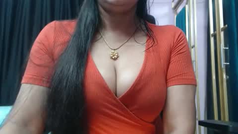 Snapshot of desimaisa130 chatting on 11, 10, 2025 Maisa online show from 11, 10, 2025