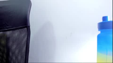 Snapshot of desirehugeboobs4you chatting on 22, 2, 2025 Nicky online show from 22, 2, 2025