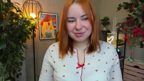 LAYLA online show from 12, 11, 2025