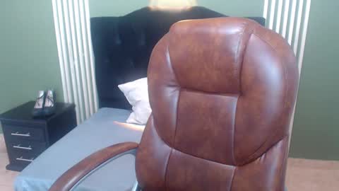 Snapshot of desiring__angel chatting on 20, 12, 2024 Desiring Angel online show from 20, 12, 2024