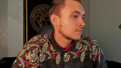 Snapshot of desmond_clark chatting on 27, 12, 2024 desmond_clark online show from 27, 12, 2024
