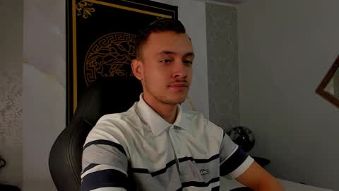 Snapshot of desmond_clark chatting on 2, 3, 2025 desmond_clark online show from 2, 3, 2025