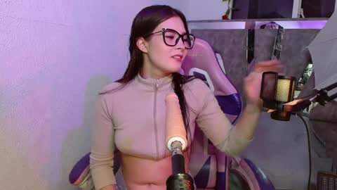 Snapshot of destinya_ chatting on 25, 5, 2026 destinya_ online show from 25, 5, 2026