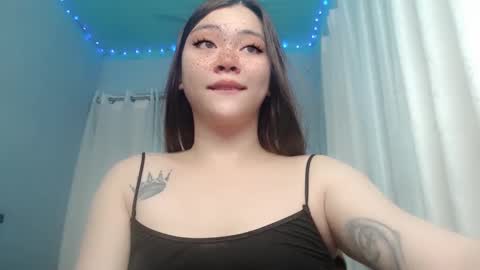 Snapshot of destinyroxie chatting on 31, 12, 2024 ROXIE online show from 31, 12, 2024