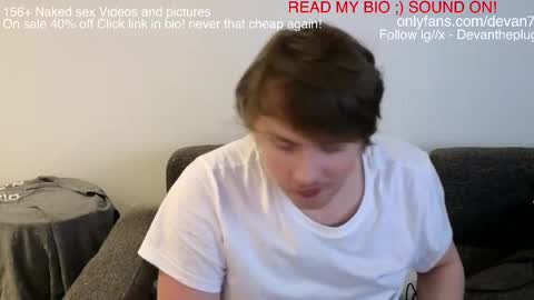 Snapshot of devantheplug chatting on 3, 3, 2025 Devan online show from 3, 3, 2025