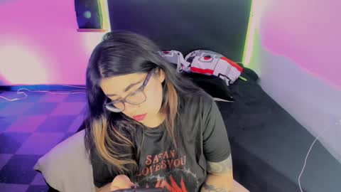 Snapshot of devilfox29 chatting on 19, 1, 2025 L I NA online show from 19, 1, 2025