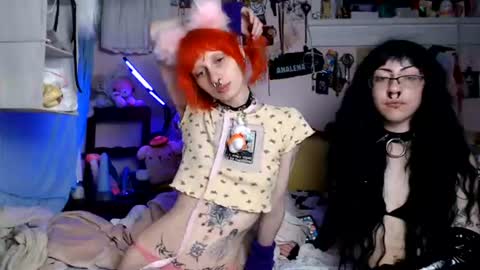 Snapshot of devilg1rl chatting on 4, 8, 2026 poutyangel online show from 4, 8, 2026