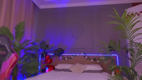 devilinee online show from 22, 2, 2025