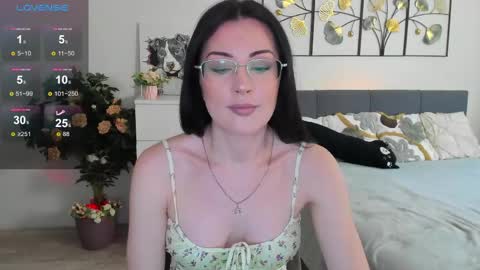 Devilish Goddess online show from 4, 4, 2026