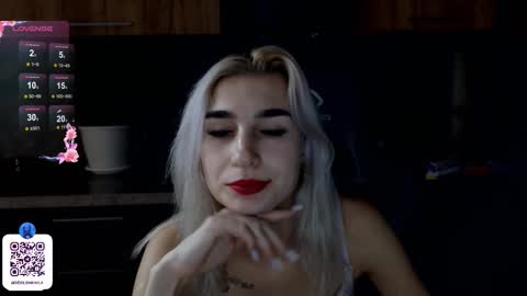 Snapshot of devilishkayla chatting on 5, 10, 2025 Kayla online show from 5, 10, 2025