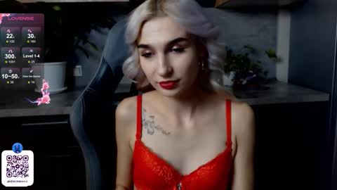 Snapshot of devilishkayla chatting on 8, 10, 2025 Kayla online show from 8, 10, 2025