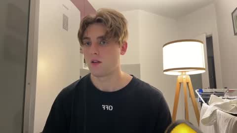 Snapshot of devilnut1 chatting on 30, 1, 2025 devilnut1 online show from 30, 1, 2025