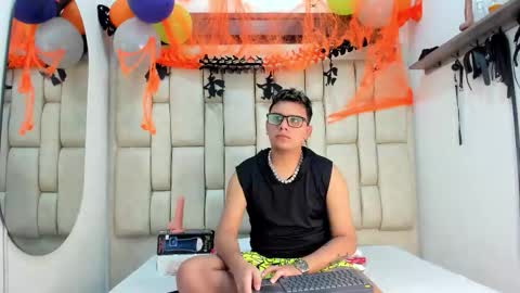 Devil online show from 28, 10, 2025