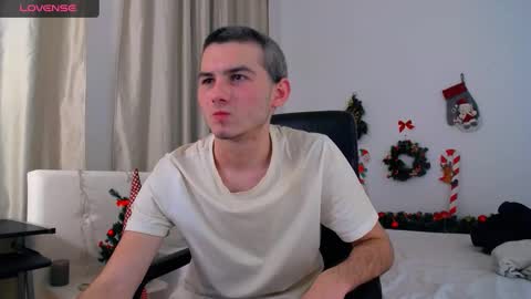 devin_ho online show from 7, 12, 2024