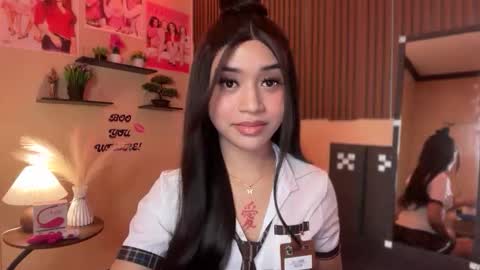 Snapshot of devine_goddessx chatting on 8, 10, 2025 Devine Greyson online show from 8, 10, 2025