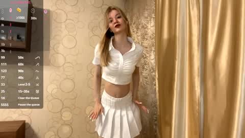 Snapshot of dewdropdoll chatting on 7, 5, 2026 dewdropdoll online show from 7, 5, 2026