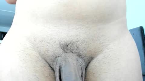 Snapshot of dewolk chatting on 25, 11, 2025 thumb up me please its important online show from 25, 11, 2025