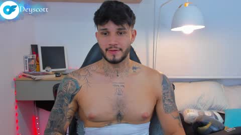 JULIAN online show from 14, 1, 2025