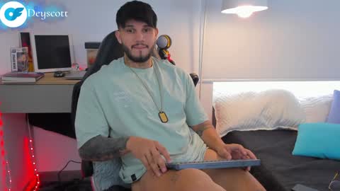 JULIAN online show from 17, 1, 2025