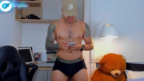 JULIAN online show from 23, 2, 2025