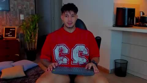 JULIAN online show from 21, 11, 2025