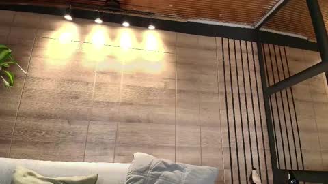 Camila and Megan online show from 6, 2, 2026