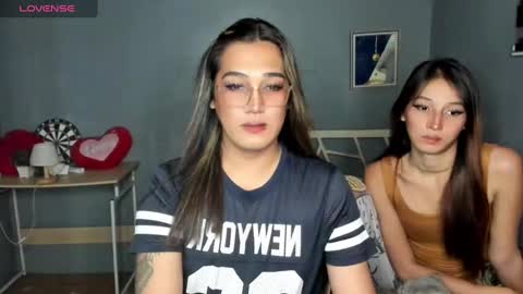 Snapshot of diamond_foxy chatting on 2, 3, 2025 Wency online show from 2, 3, 2025