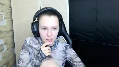 Snapshot of diana_back3 chatting on 12, 11, 2025 diana_back3 online show from 12, 11, 2025