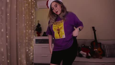 Snapshot of diana_floweri chatting on 19, 12, 2024 Diana online show from 19, 12, 2024