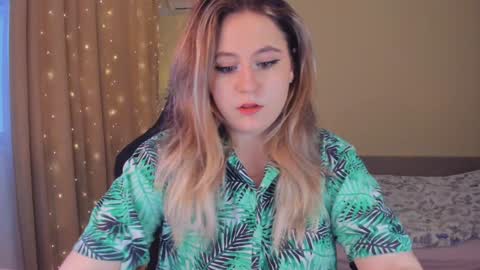 Snapshot of diana_floweri chatting on 2, 1, 2025 Diana online show from 2, 1, 2025