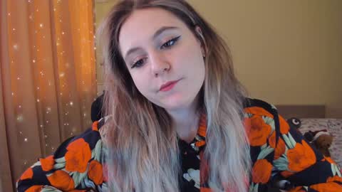 Snapshot of diana_floweri chatting on 4, 1, 2025 Diana online show from 4, 1, 2025