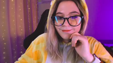 Snapshot of diana_floweri chatting on 7, 2, 2025 Diana online show from 7, 2, 2025