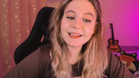 Snapshot of diana_floweri chatting on 10, 2, 2025 Diana online show from 10, 2, 2025