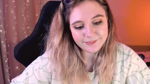 Snapshot of diana_floweri chatting on 18, 2, 2025 Diana online show from 18, 2, 2025