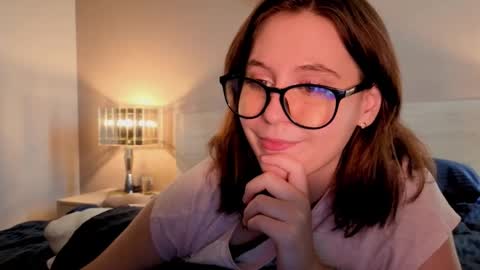 Snapshot of diana_floweri chatting on 21, 10, 2025 Diana online show from 21, 10, 2025