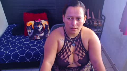 Snapshot of diana_lozano chatting on 28, 1, 2025 Diana Lozano online show from 28, 1, 2025