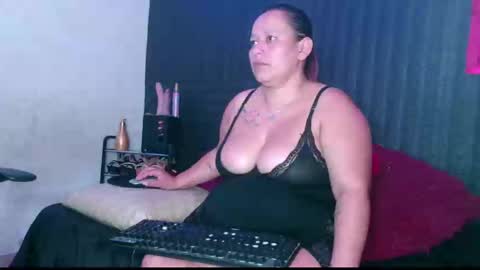 Snapshot of diana_lozano chatting on 24, 2, 2025 Diana Lozano online show from 24, 2, 2025
