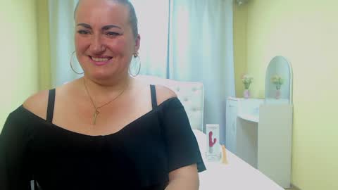 Snapshot of dianamgg chatting on 28, 5, 2026 Diana online show from 28, 5, 2026