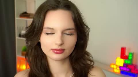 Snapshot of dianatheaker chatting on 25, 10, 2025 Diana online show from 25, 10, 2025
