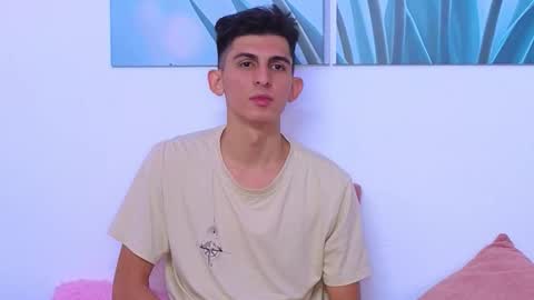 Ana  Leo online show from 5, 12, 2025