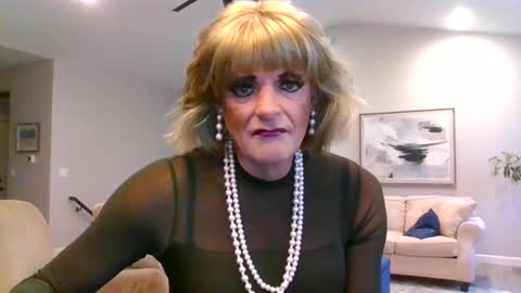 Snapshot of dianeheels chatting on 8, 1, 2025 dianeheels online show from 8, 1, 2025