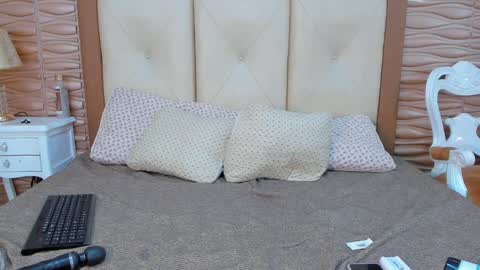 diavalo online show from 12, 12, 2024