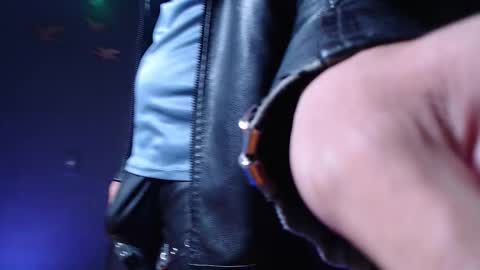 DICAPRIO online show from 18, 10, 2025