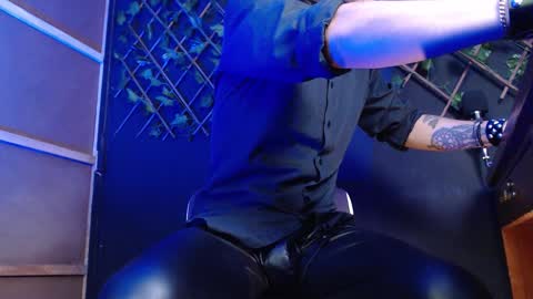 DICAPRIO online show from 21, 11, 2025