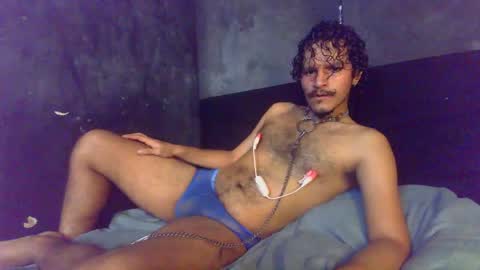 Snapshot of diemond_latinx98 chatting on 31, 5, 2026 diemond_latinx98 online show from 31, 5, 2026