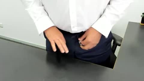 Snapshot of dieselau chatting on 1, 12, 2025 Diesel online show from 1, 12, 2025