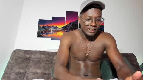 Snapshot of dilaan_carter chatting on 1, 11, 2025 joshua online show from 1, 11, 2025