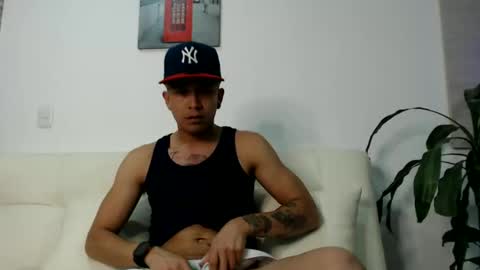 Snapshot of dilanxxx8888 chatting on 30, 10, 2025 dilanxxx8888 online show from 30, 10, 2025