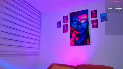 Julian Independent Model online show from 18, 2, 2026