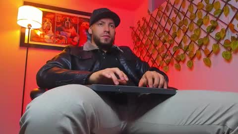 Snapshot of dimitri_master chatting on 30, 11, 2025 Angel Dimitri online show from 30, 11, 2025